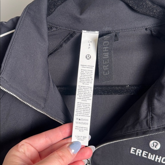 Lululemon x Erewon Black and White NWT Brentwood Track Jacket Size Small - Picture 4 of 8